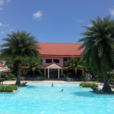 Armonia Village Resort And Spa Chumphon Exteriör bild