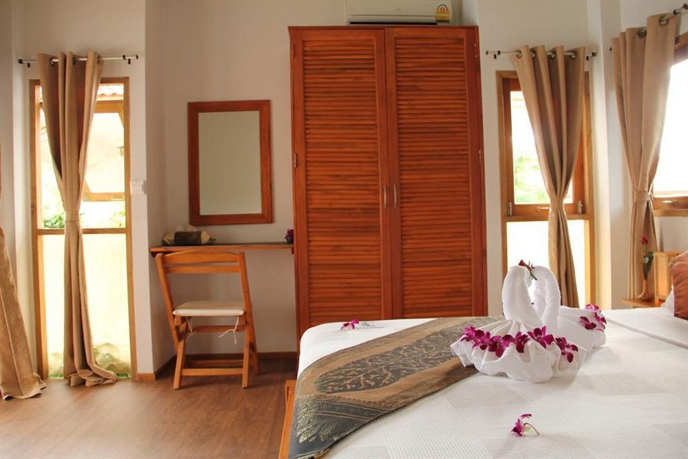 Armonia Village Resort And Spa Chumphon Exteriör bild